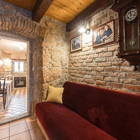 Holiday Home Bozanic Врбник Екстер'єр фото