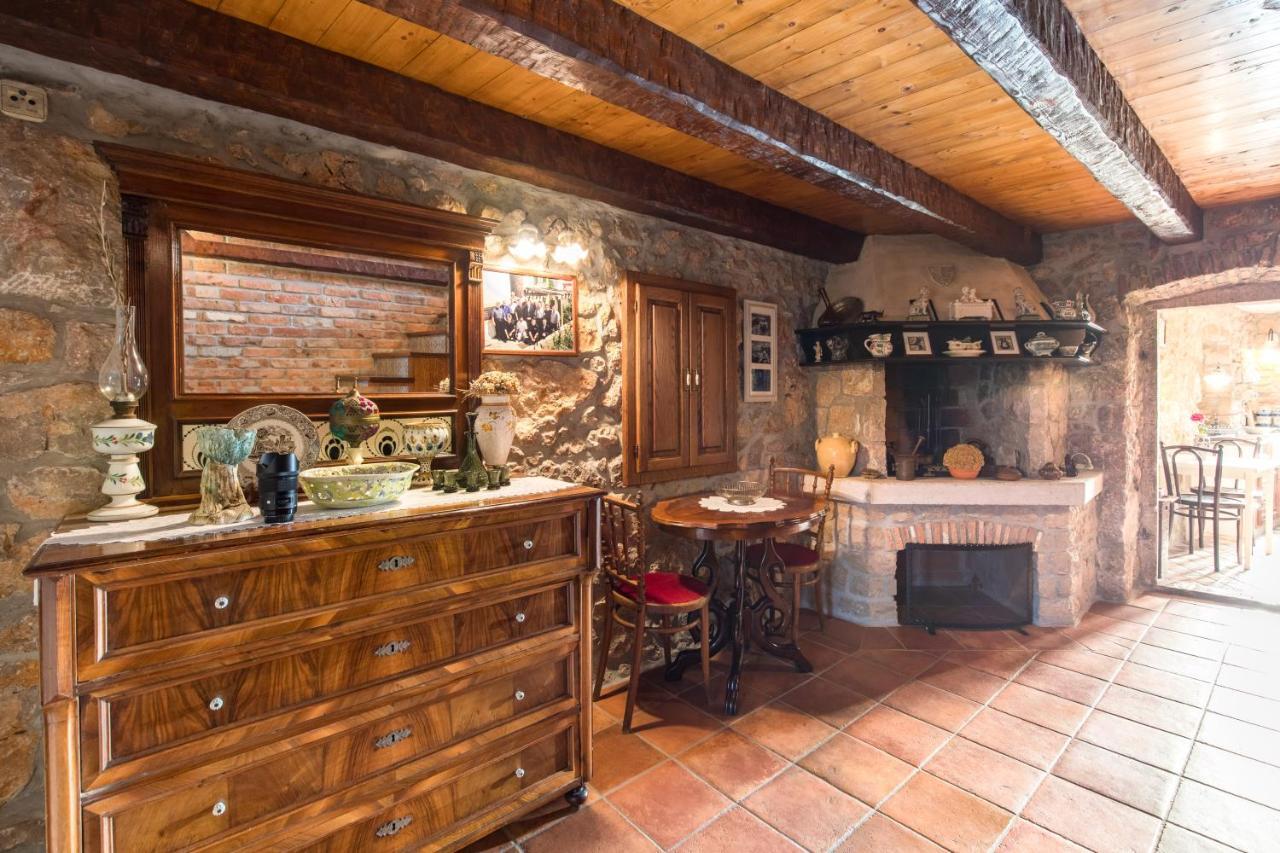 Holiday Home Bozanic Врбник Екстер'єр фото